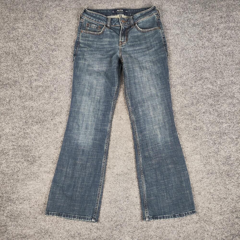 Hollister Mid-Rise Relaxed Boot Jeans Womens 2S Medium Wash Blue Bootcut Denim